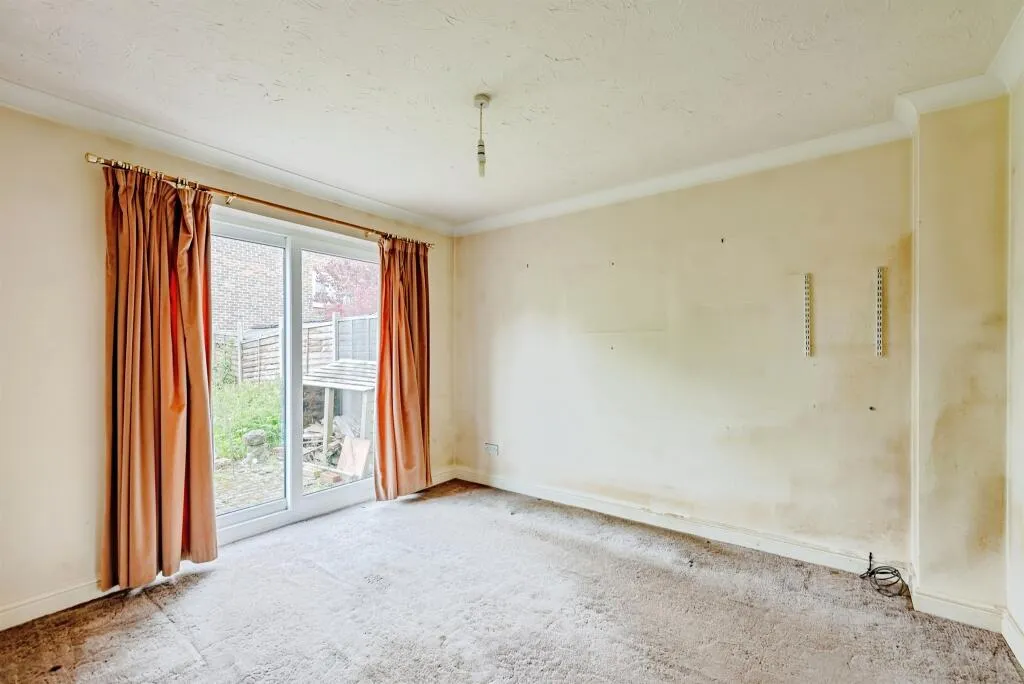 4 bed Detached