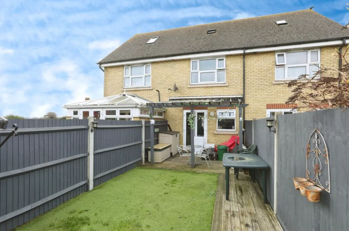3 bed Terraced