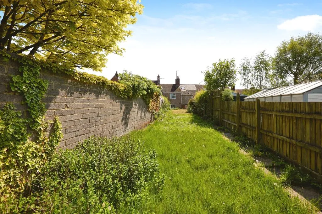 2 bed End of Terrace