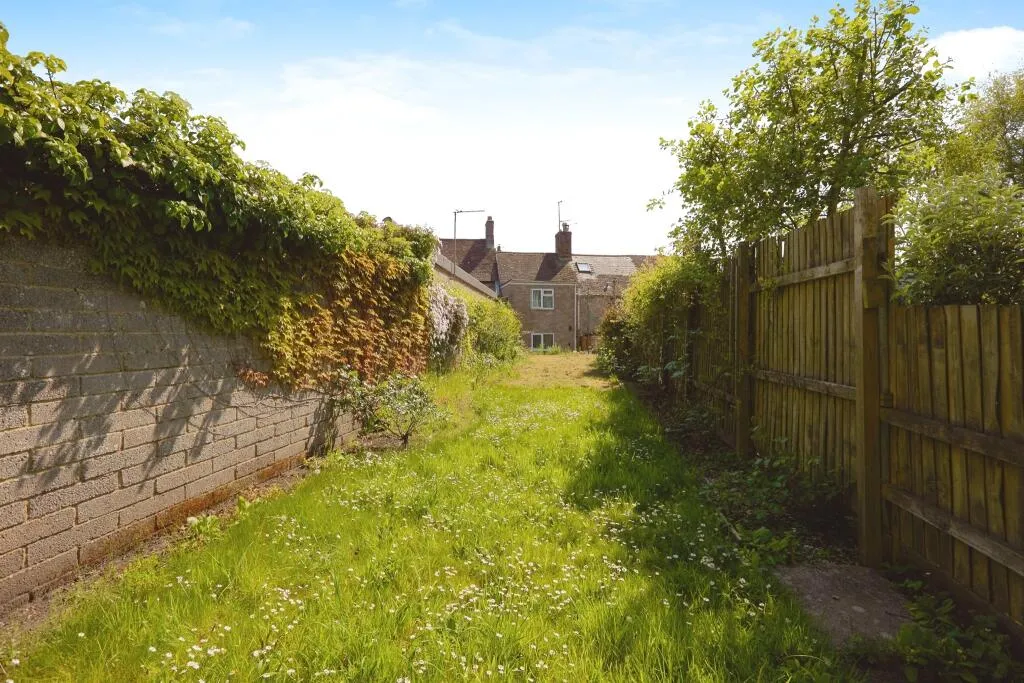 2 bed End of Terrace