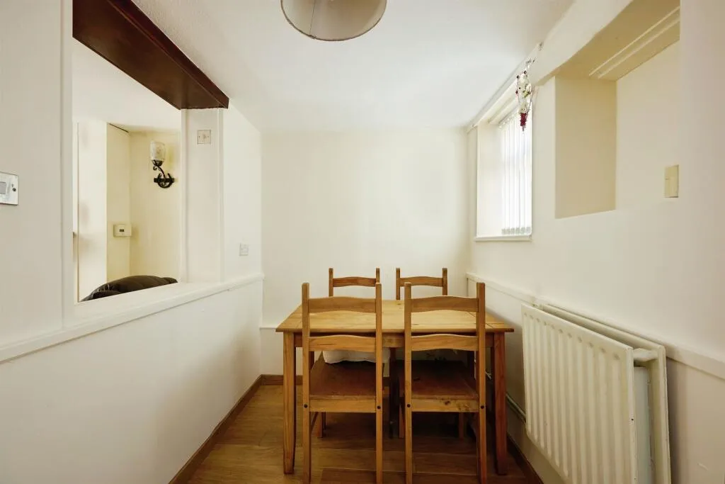 2 bed End of Terrace