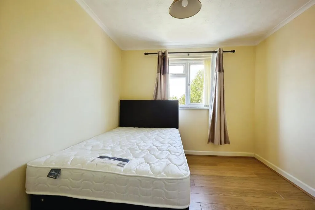 2 bed End of Terrace