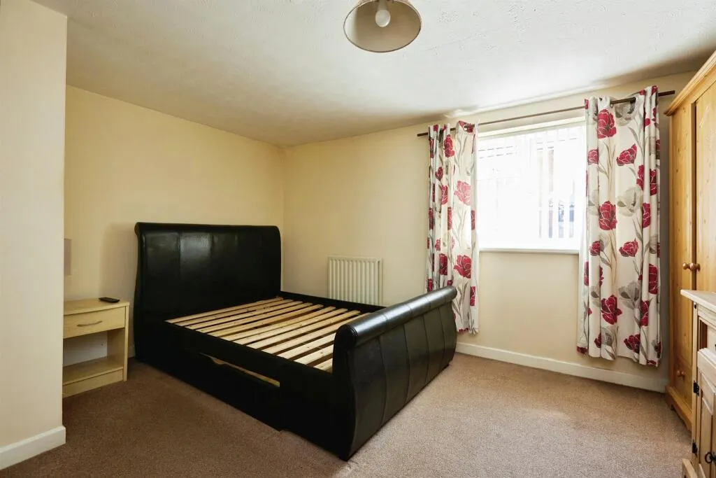 2 bed End of Terrace
