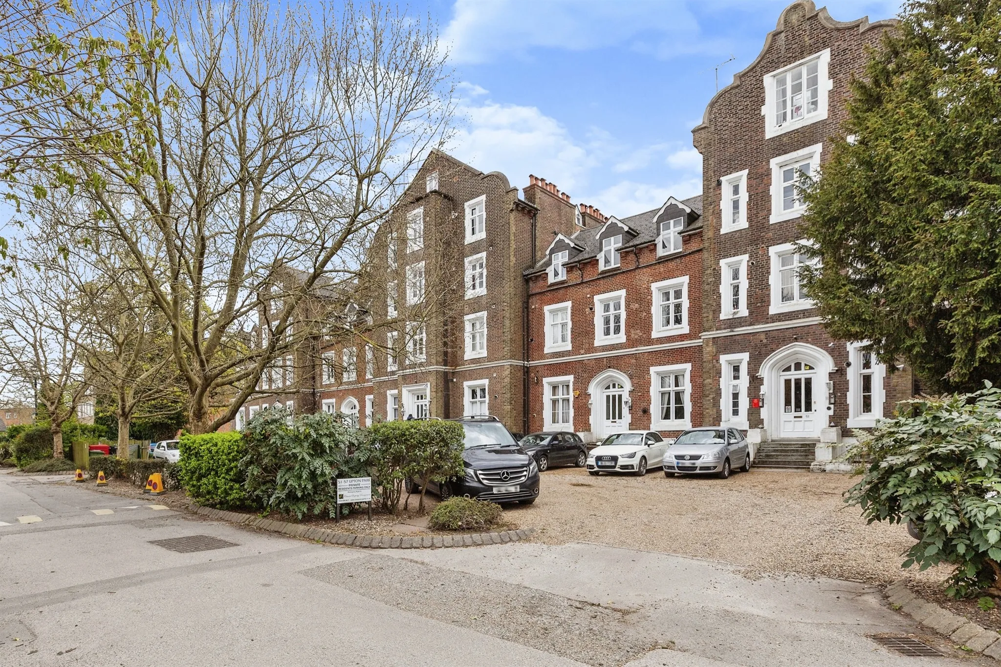 1 bed Apartment