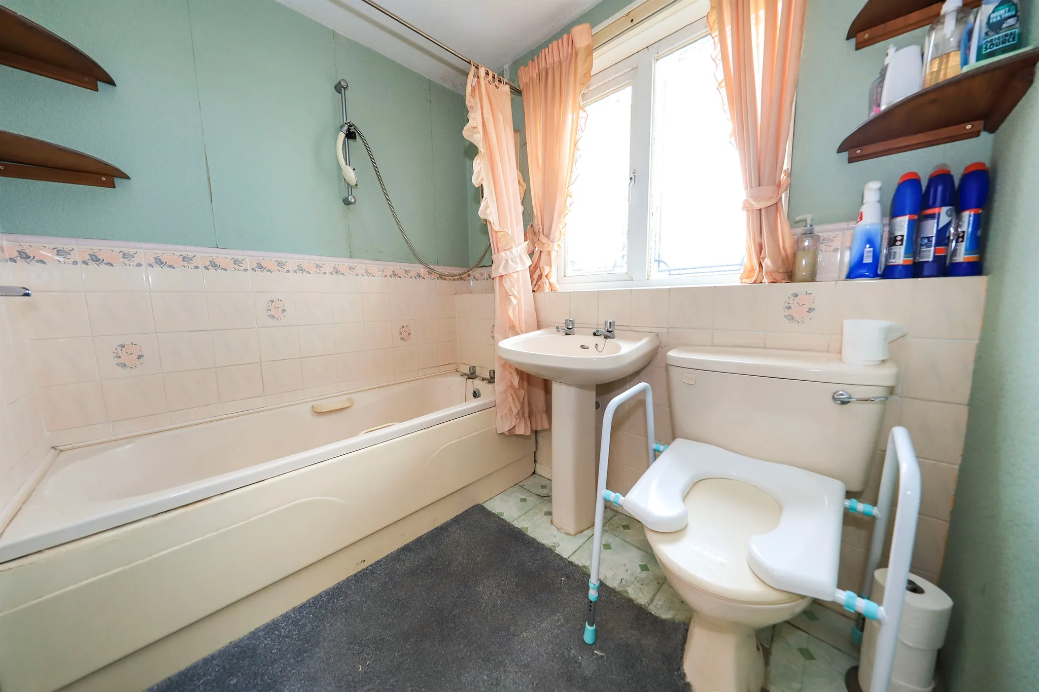 3 bed Semi-Detached