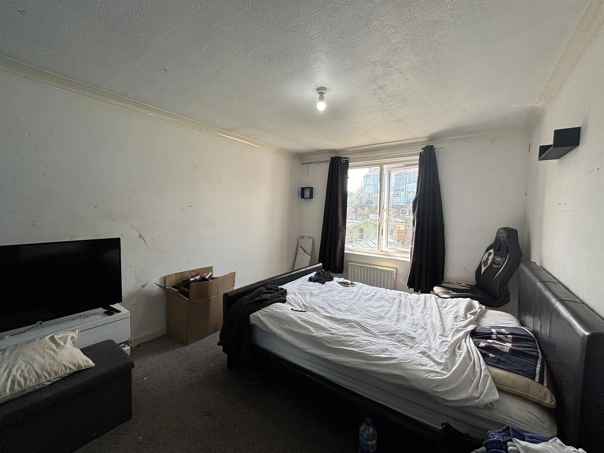 3 bed End of Terrace
