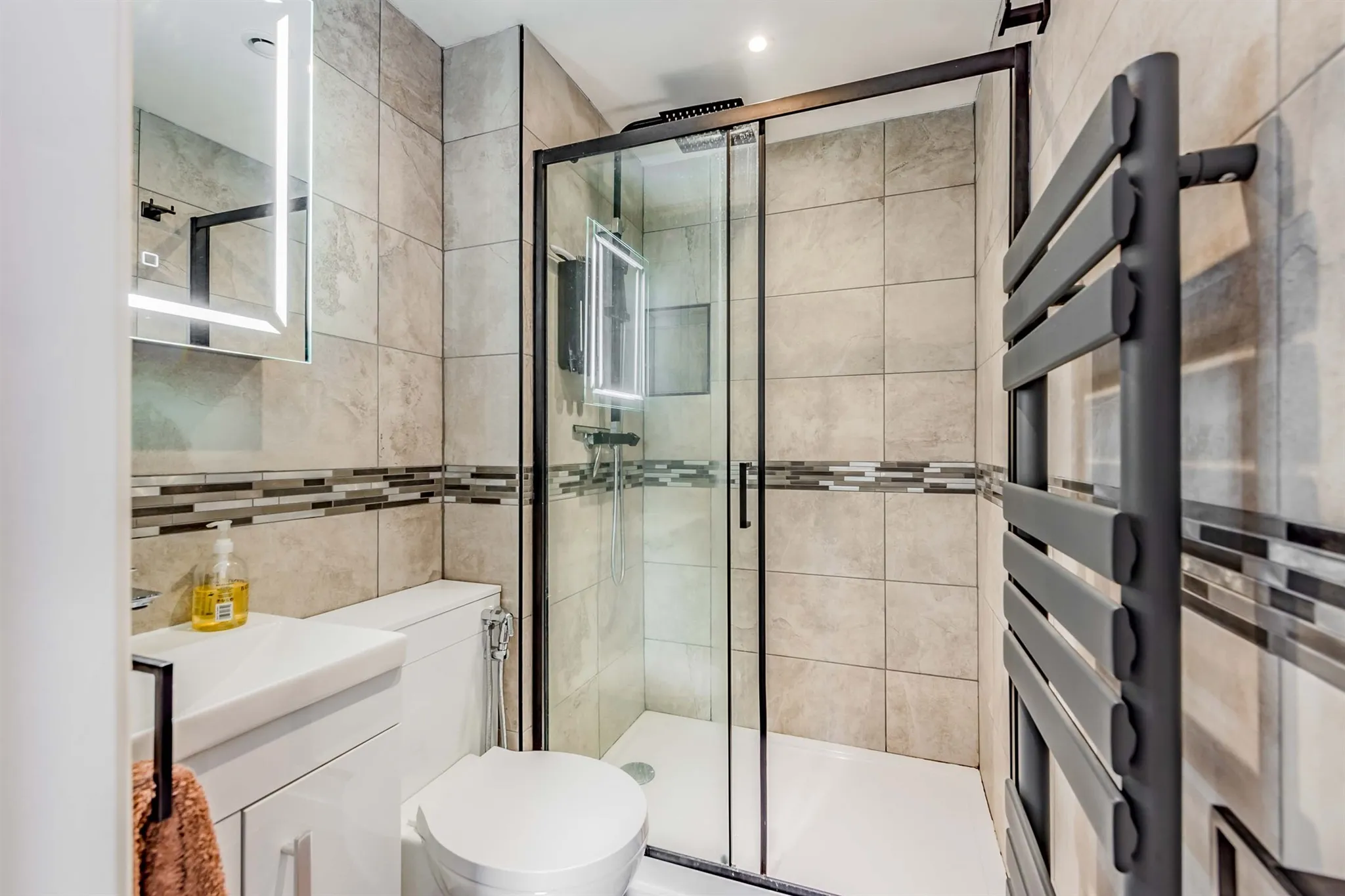 2 bed Apartment