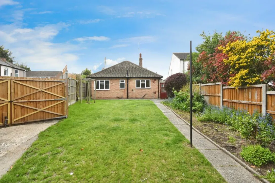 2 bed Bungalow
