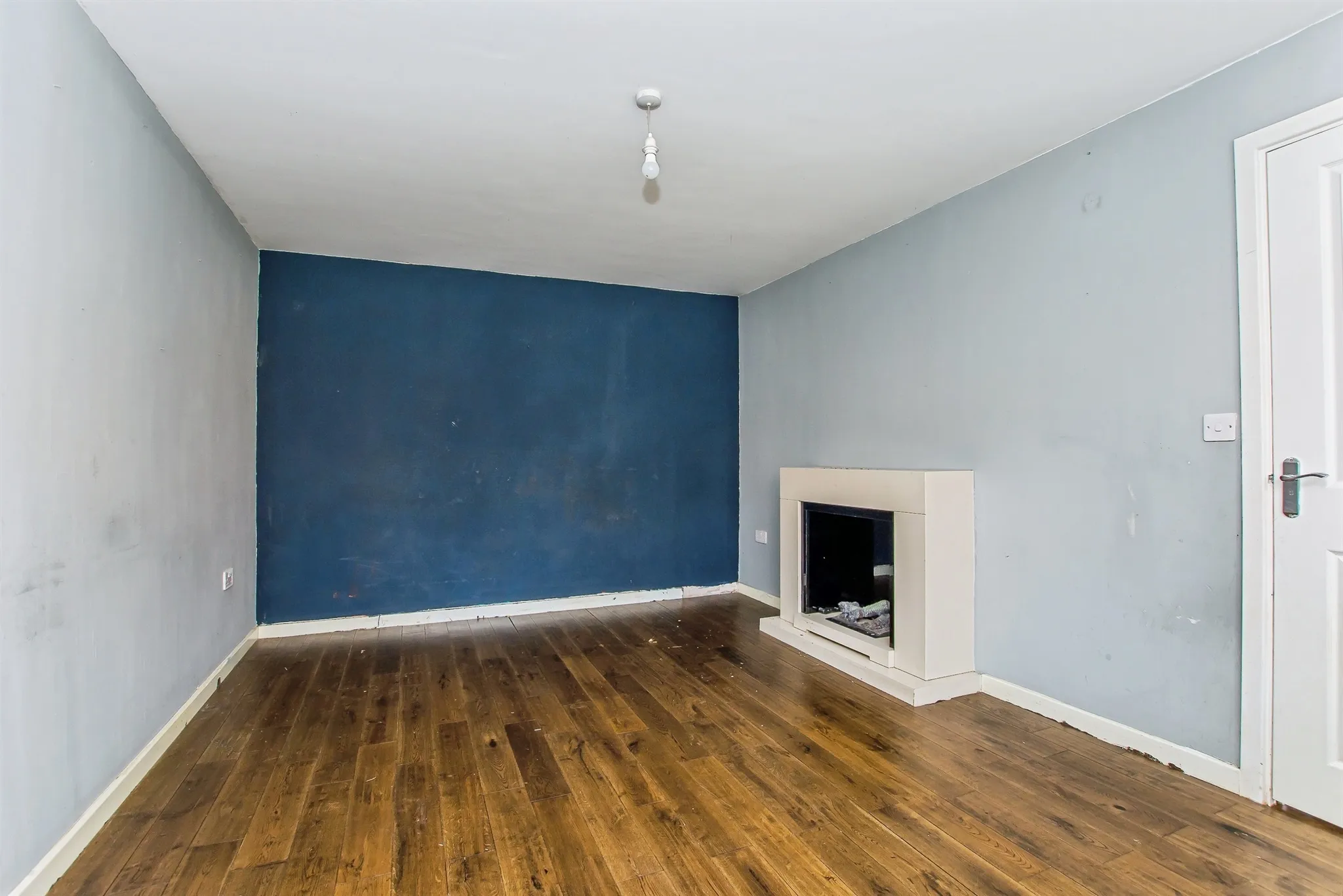 5 bed Detached