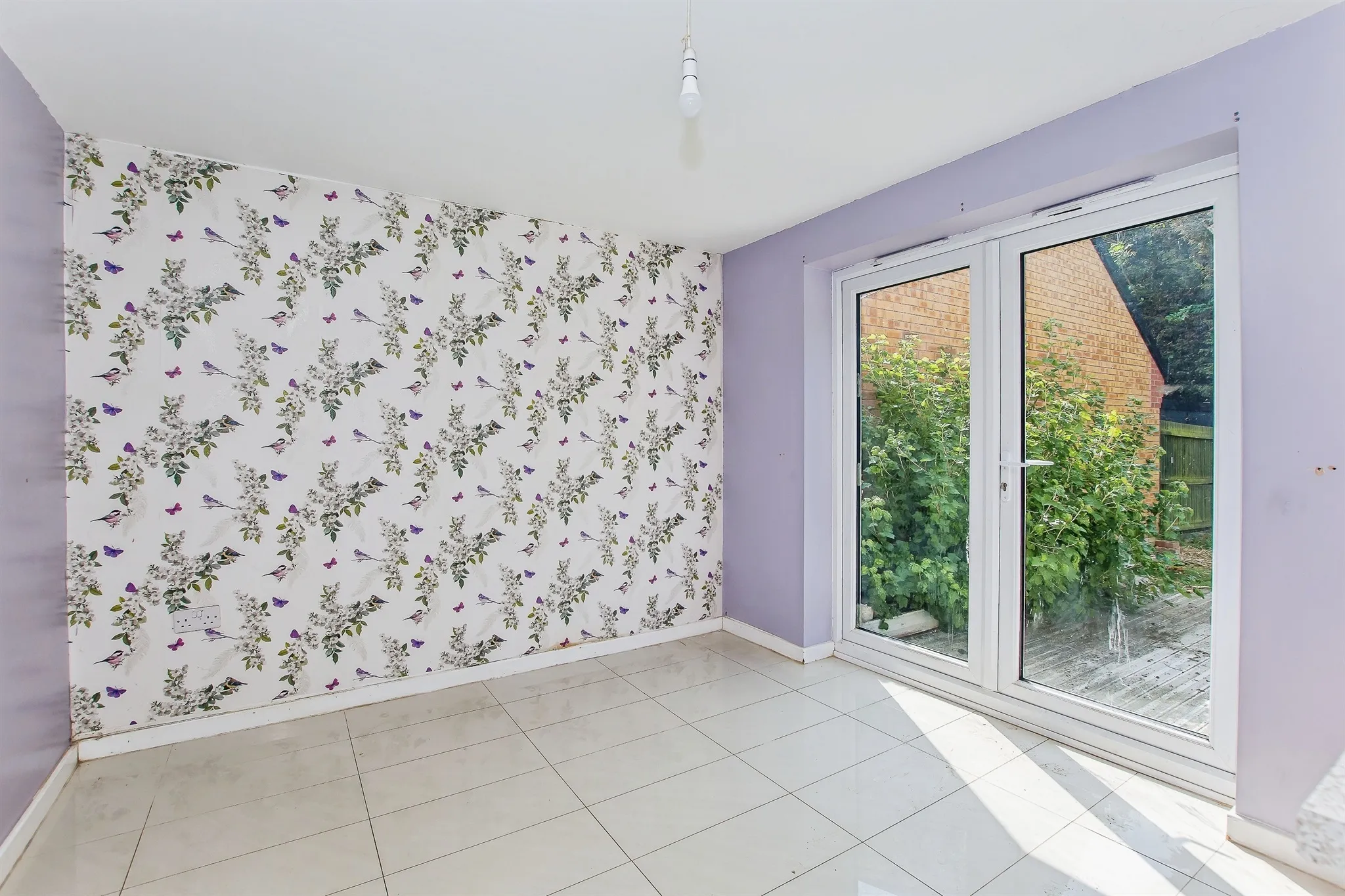 5 bed Detached