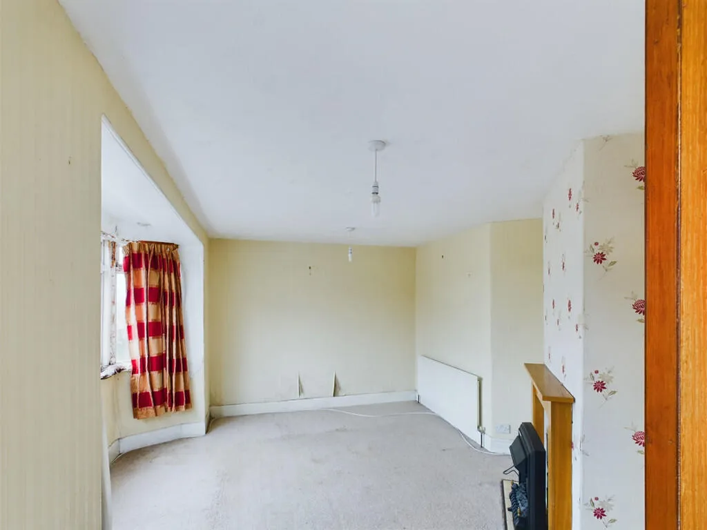 3 bed Semi-Detached
