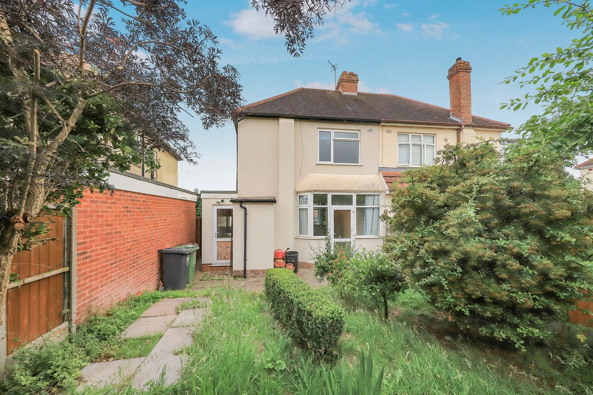 3 bed Semi-Detached