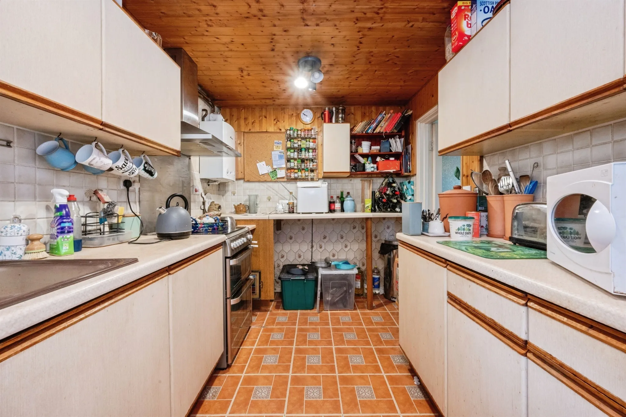 5 bed Detached