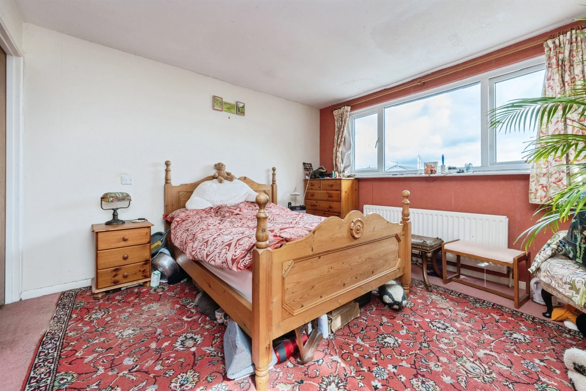5 bed Detached