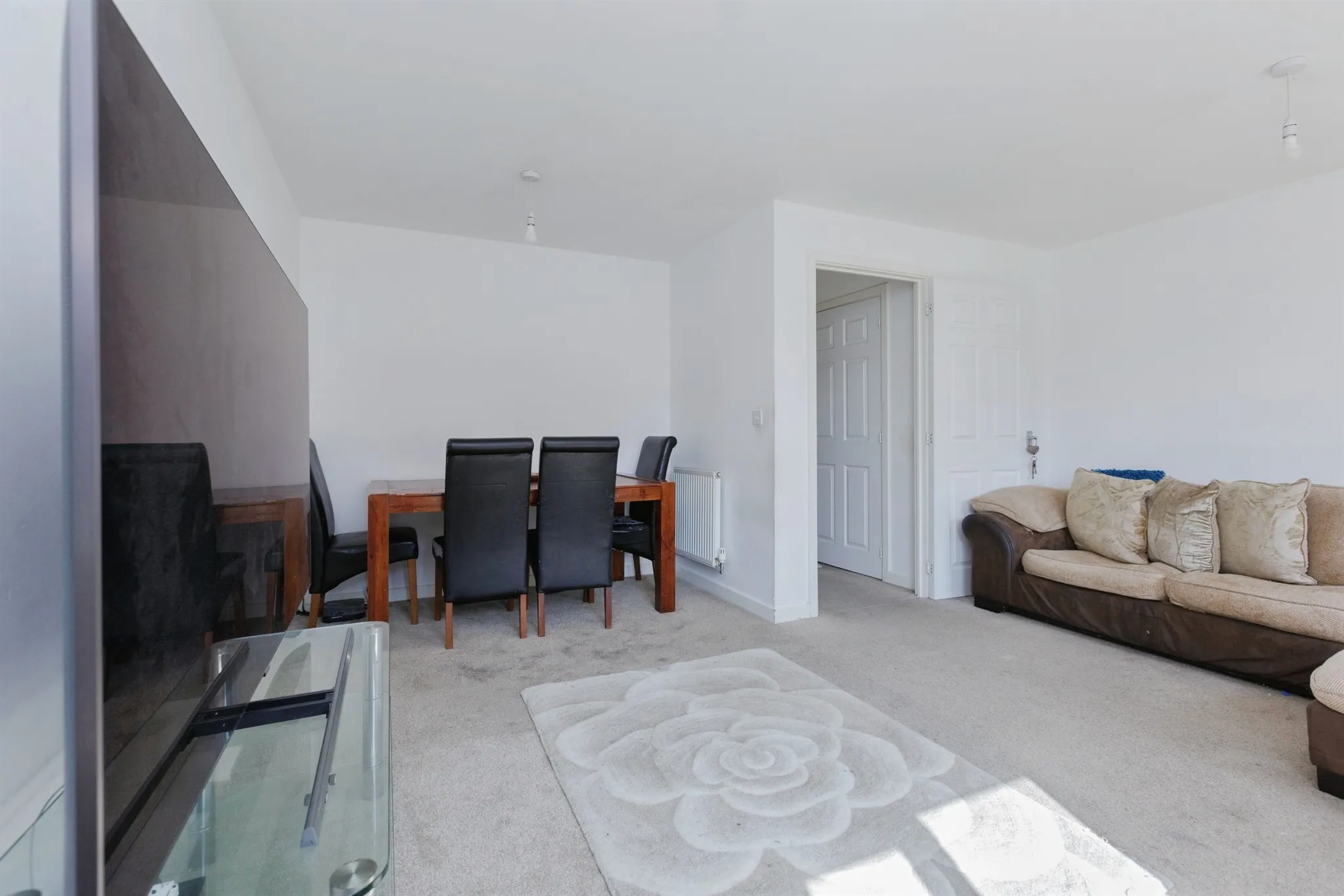 4 bed Semi-Detached