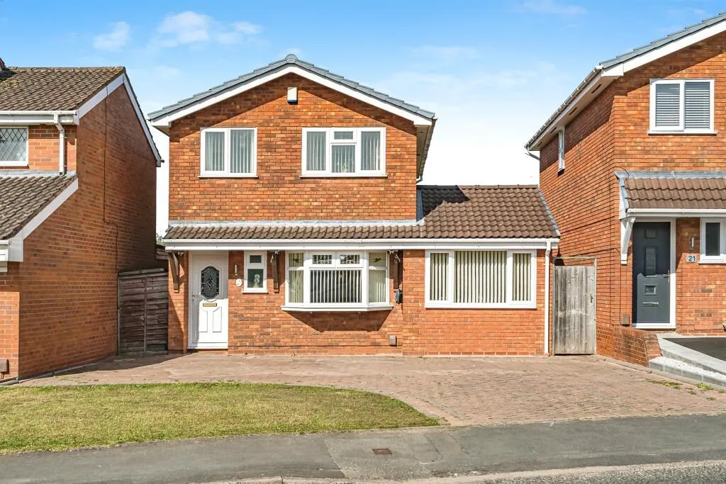 4 bed Detached