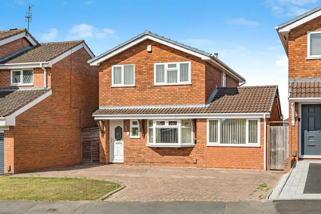4 bed Detached