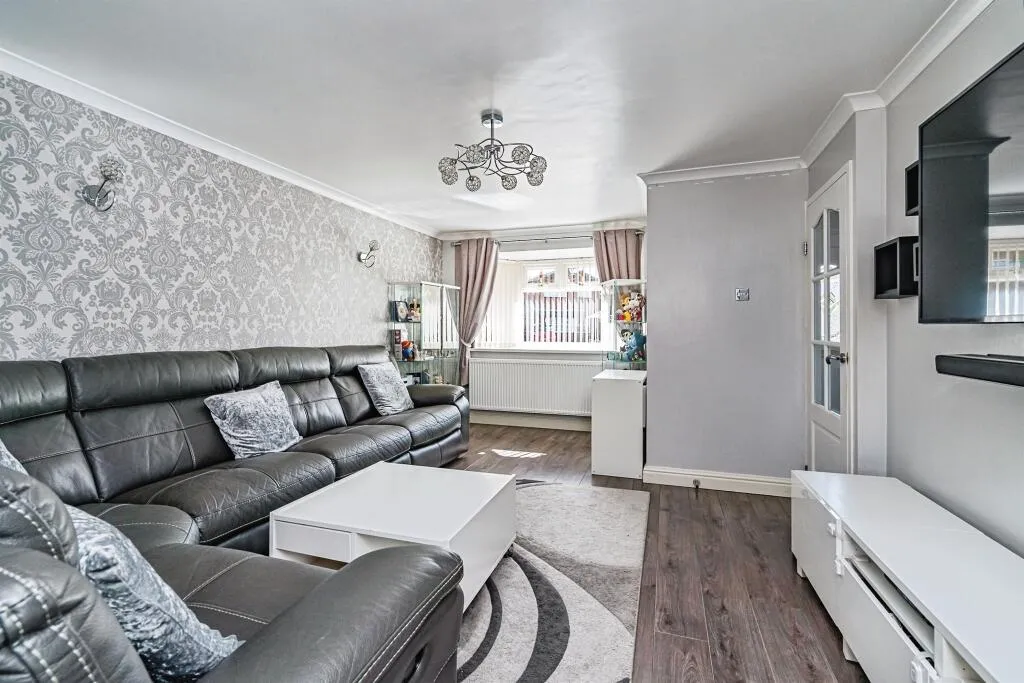 4 bed Detached
