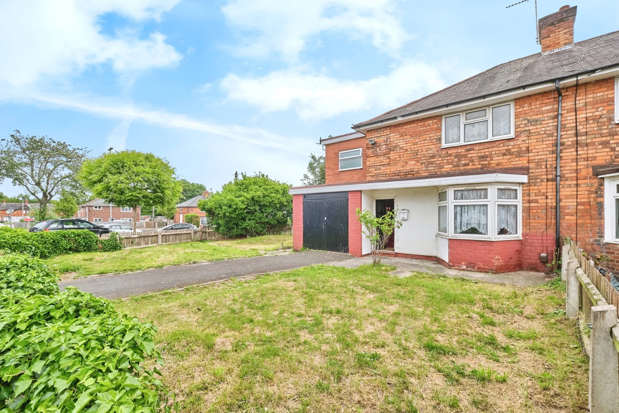 4 bed End of Terrace