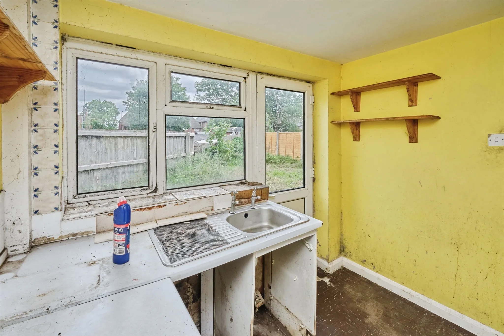 4 bed End of Terrace