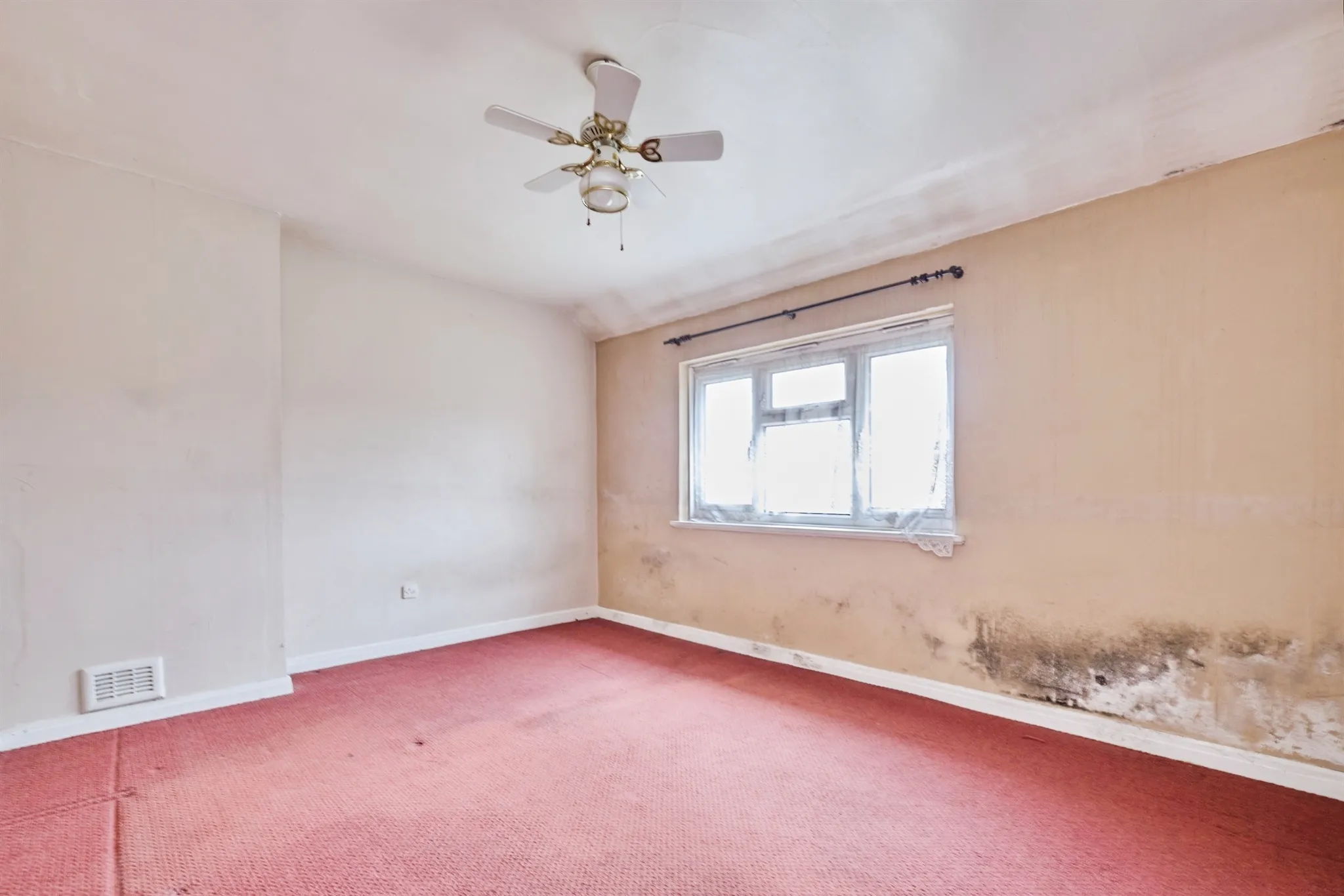 4 bed End of Terrace