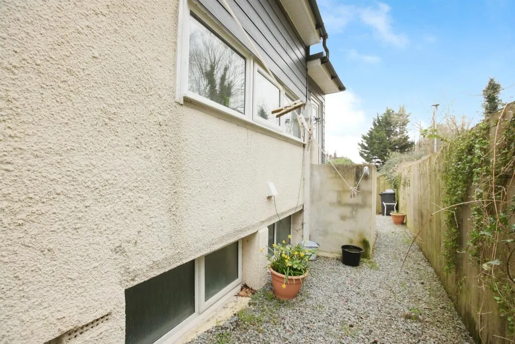2 bed Apartment