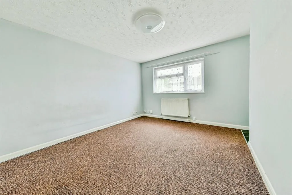 3 bed Apartment
