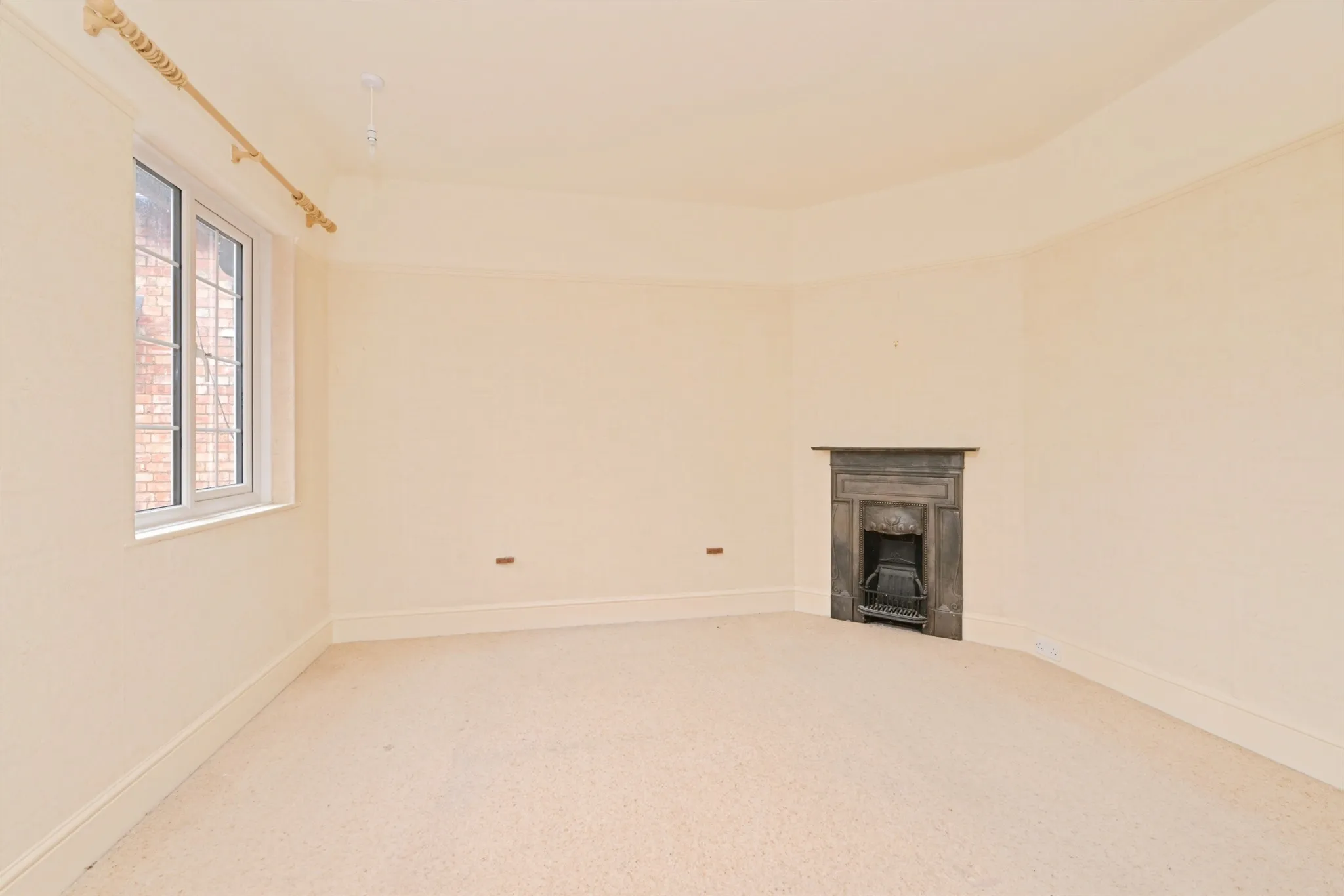 3 bed Terraced
