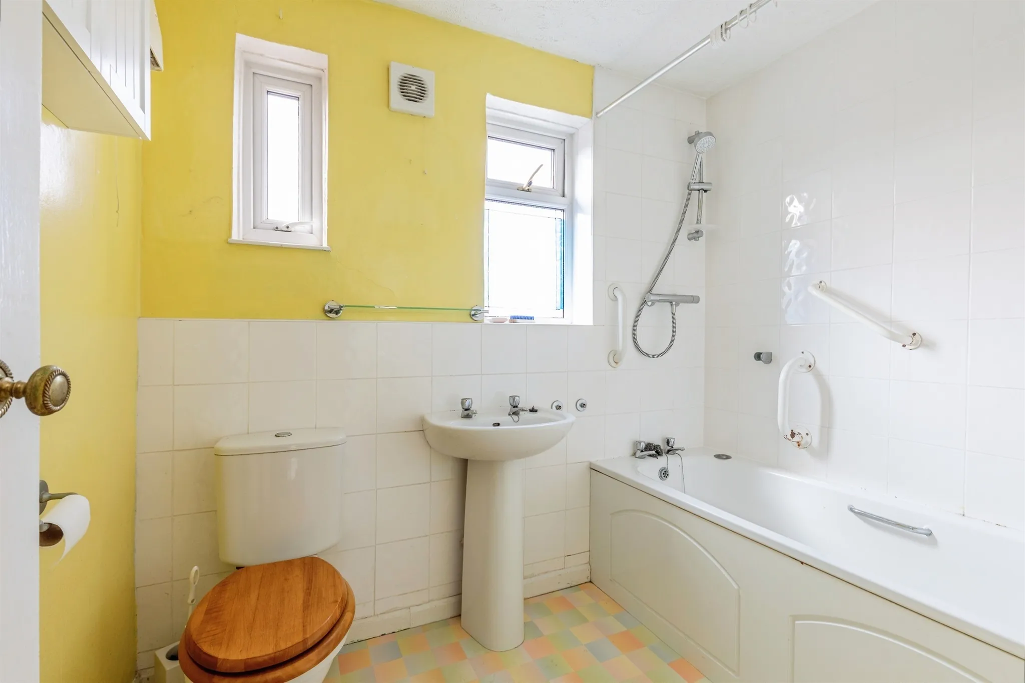 3 bed End of Terrace