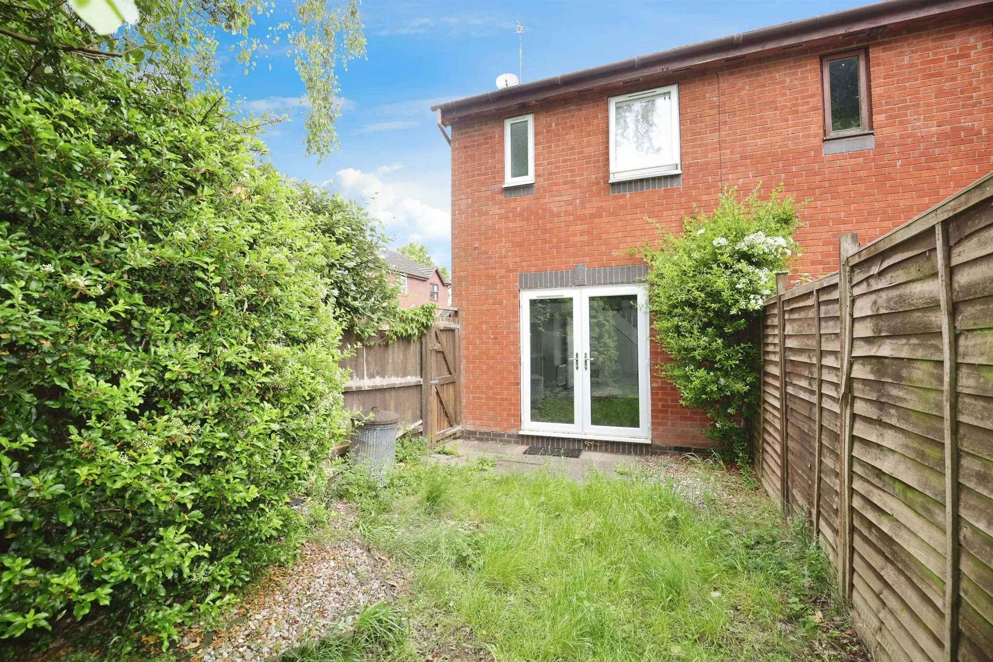 2 bed End of Terrace