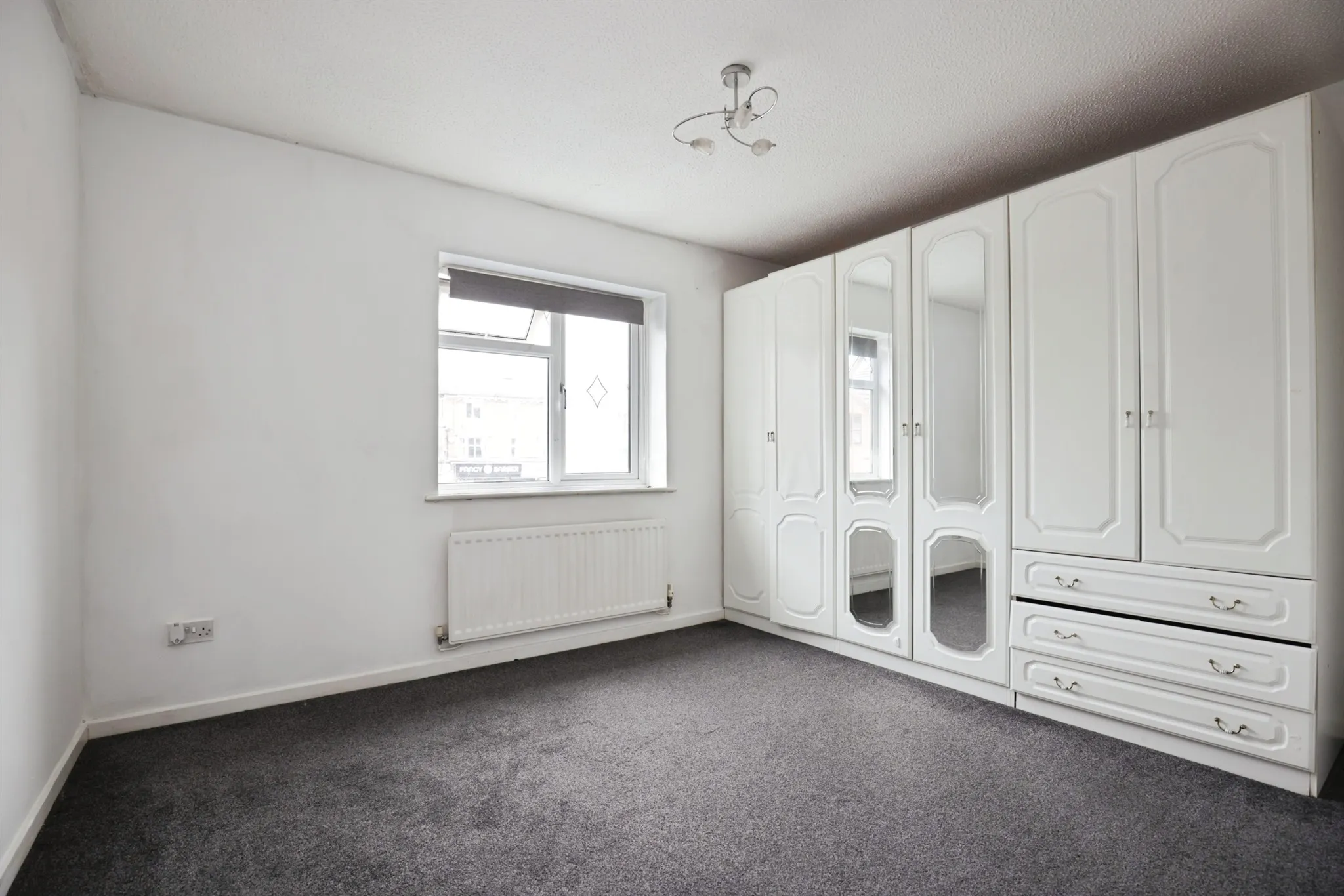 2 bed End of Terrace