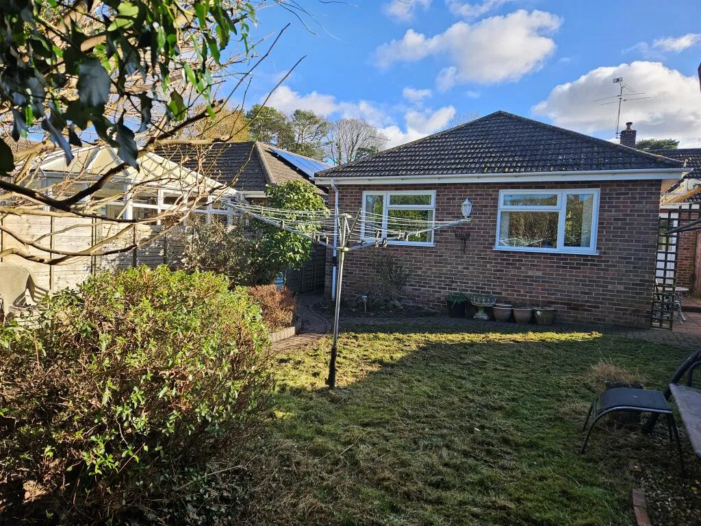 2 bed Semi-Detached Bungalow
