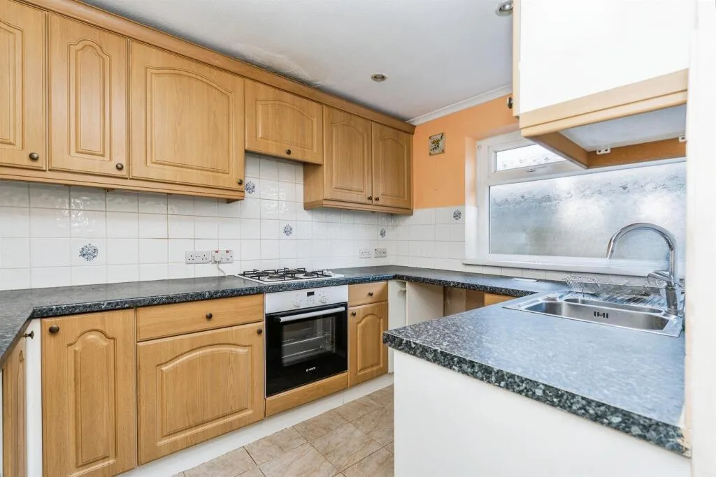 2 bed Semi-Detached Bungalow