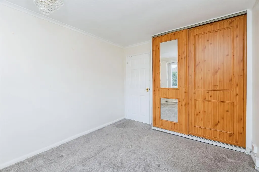 2 bed Semi-Detached Bungalow