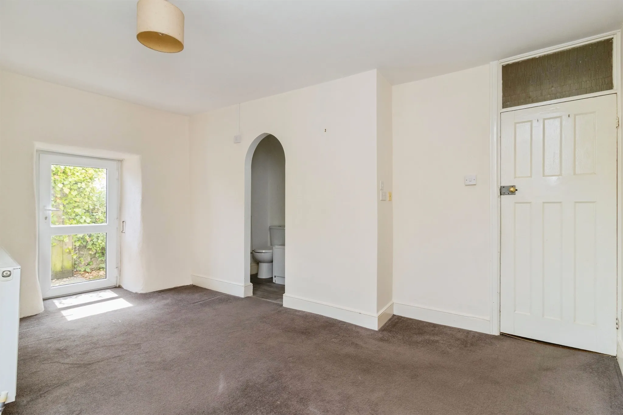 2 bed Semi-Detached