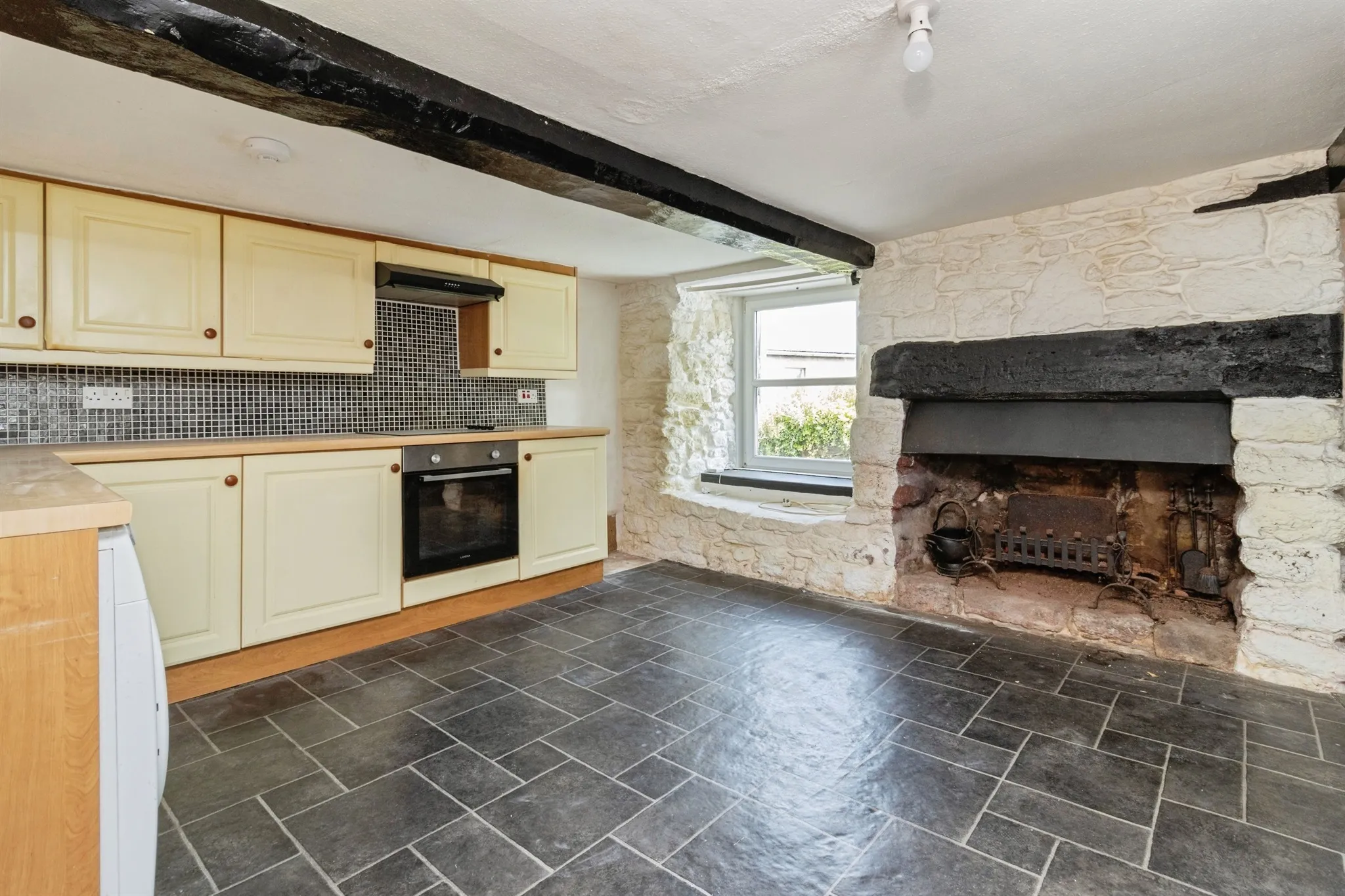 2 bed Semi-Detached