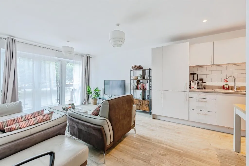 2 bed Apartment