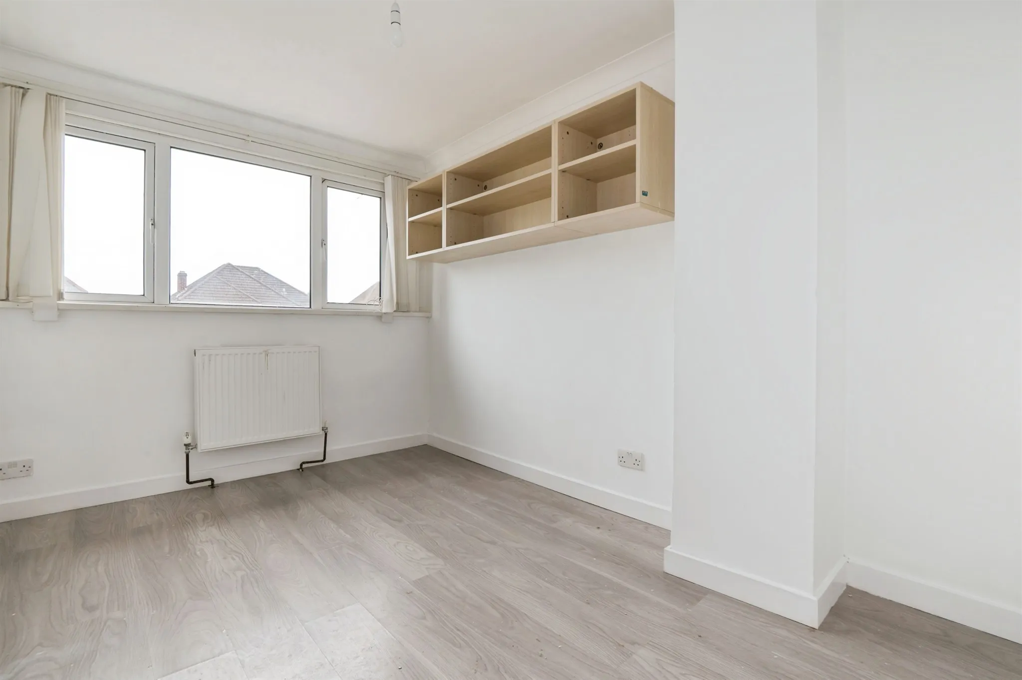 3 bed End of Terrace