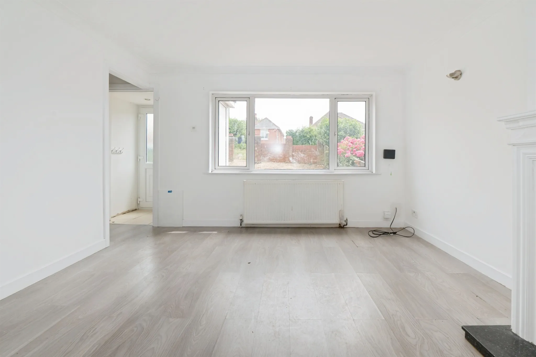 3 bed End of Terrace