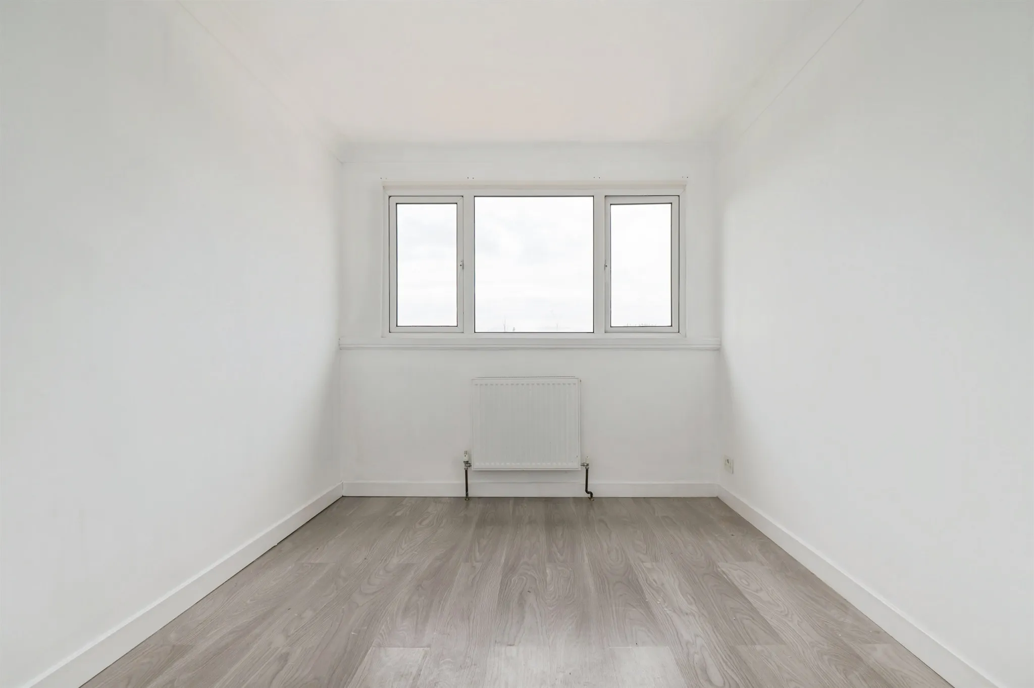 3 bed End of Terrace