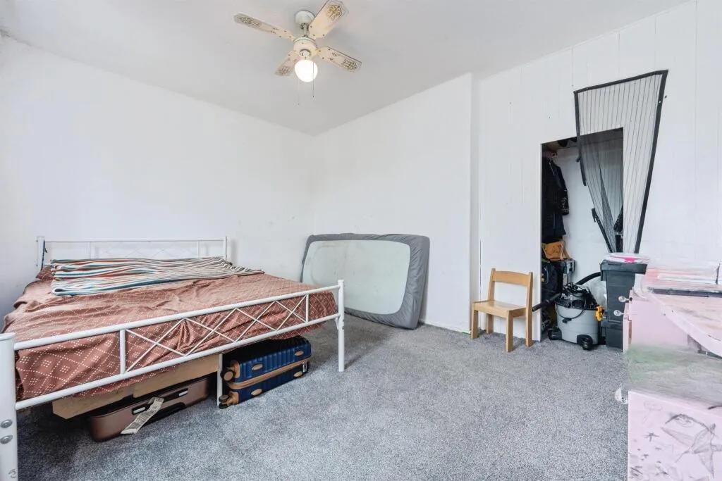 2 bed Apartment