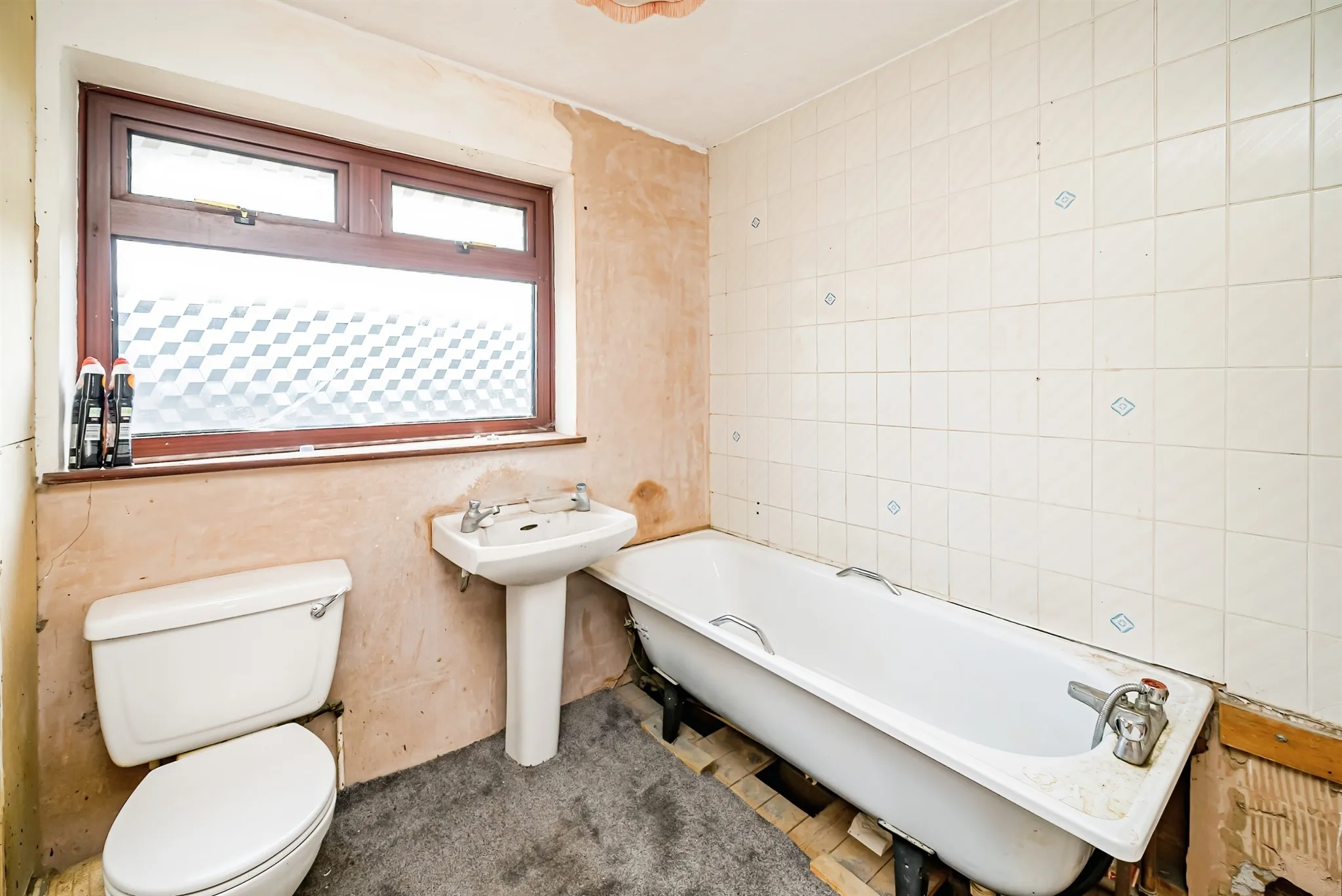 3 bed Semi-Detached