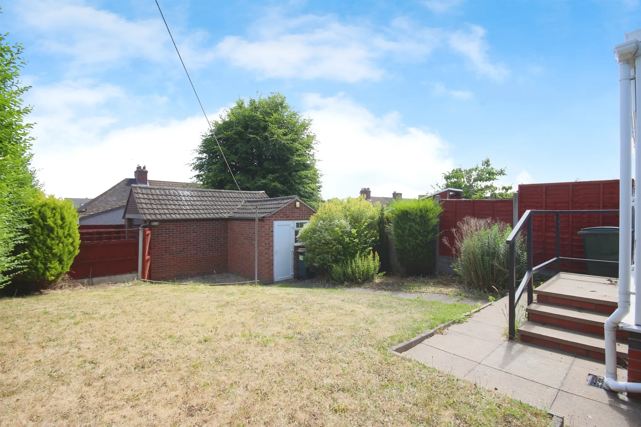 2 bed End of Terrace
