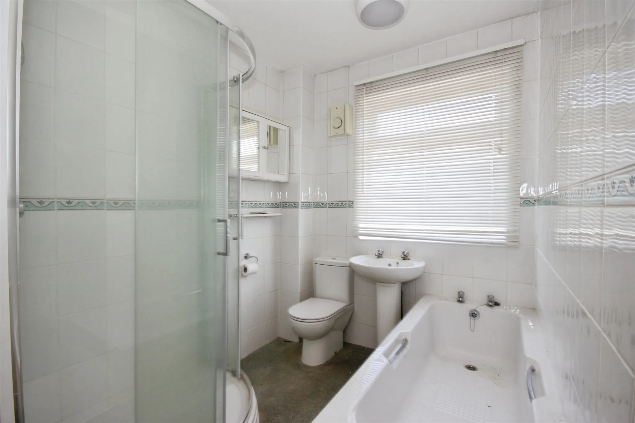 2 bed End of Terrace