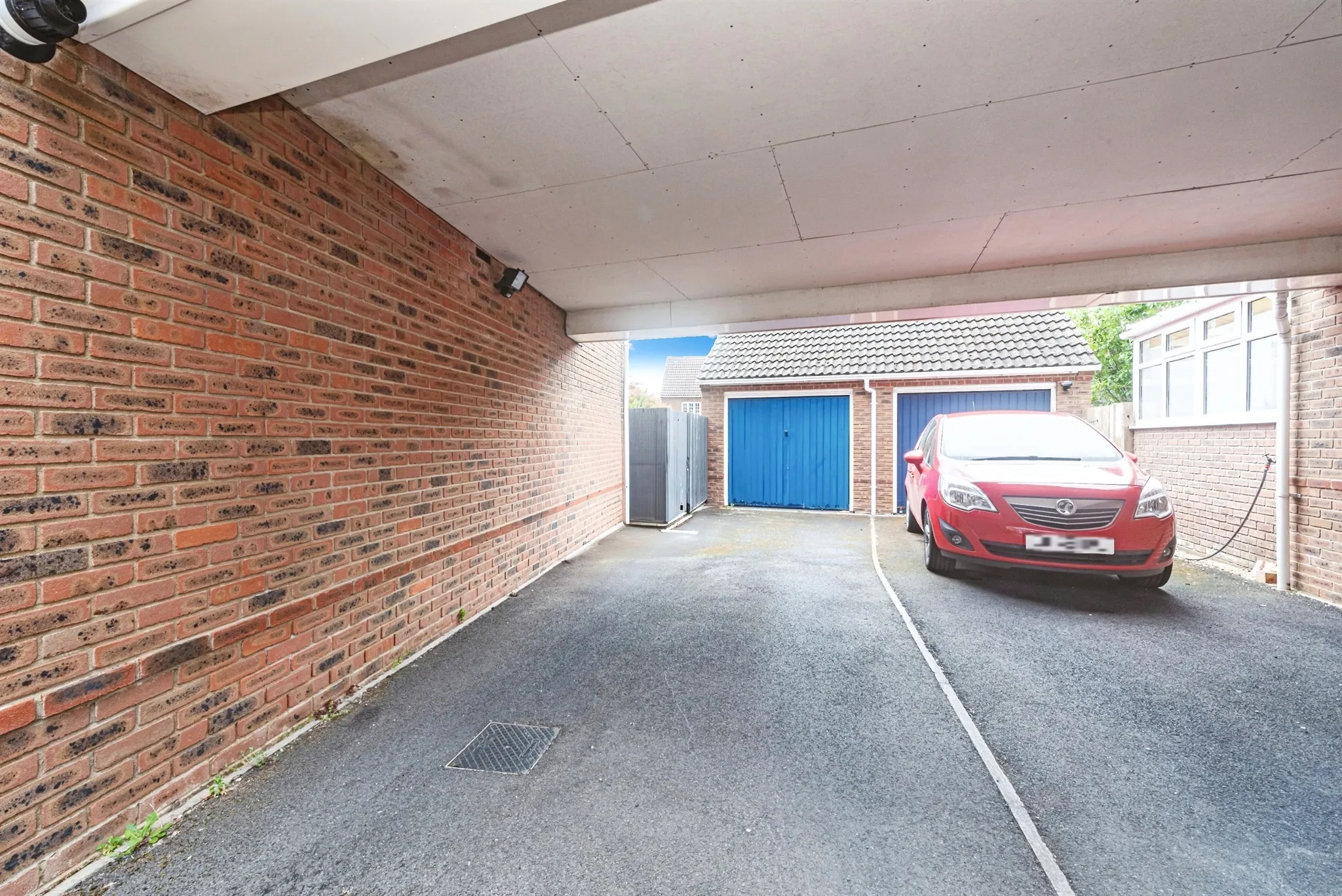 3 bed End of Terrace