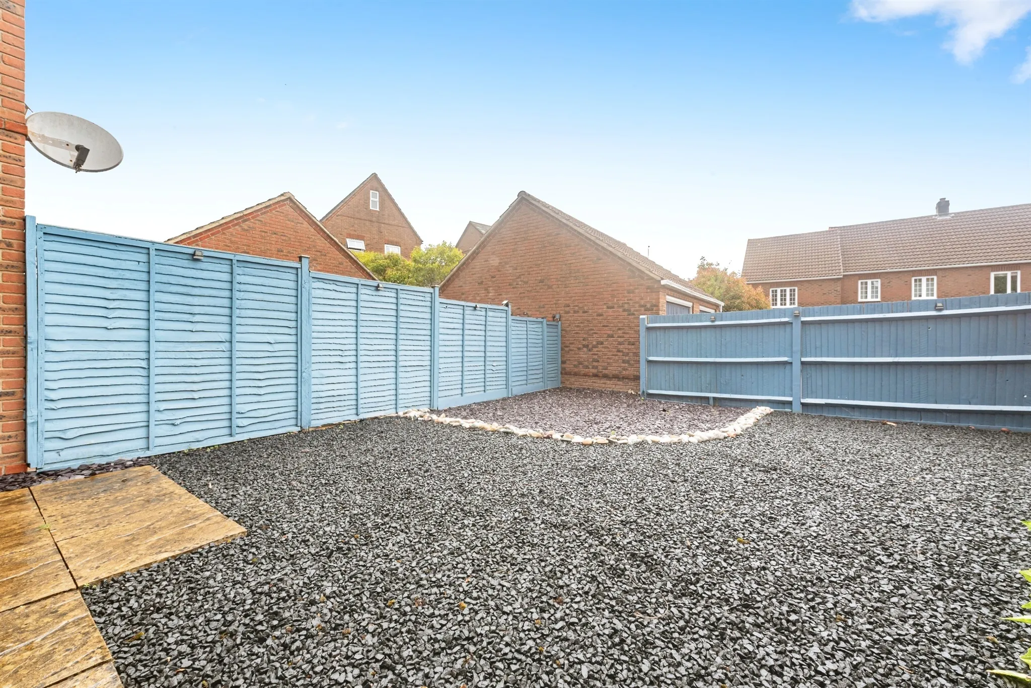 3 bed End of Terrace