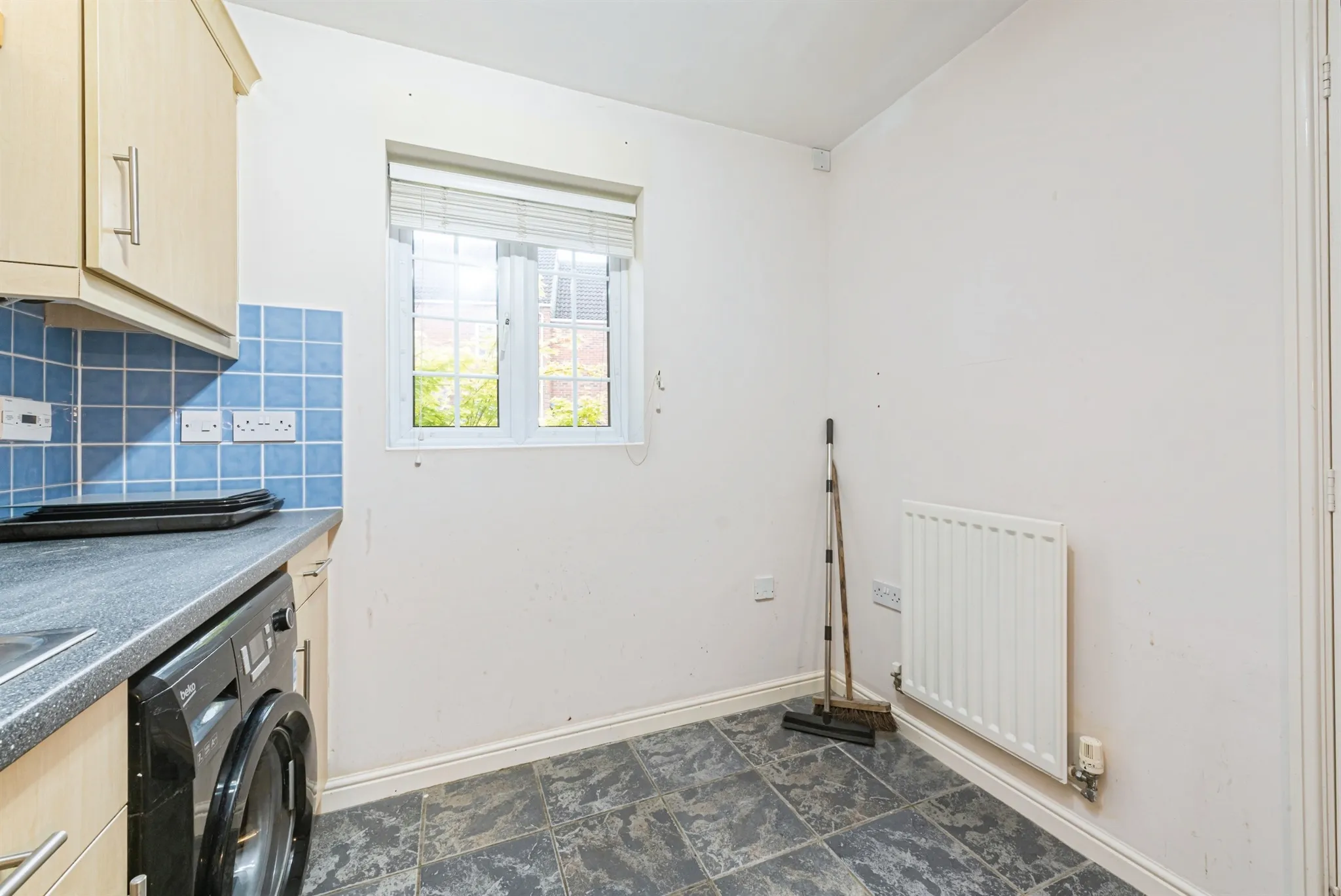 3 bed End of Terrace