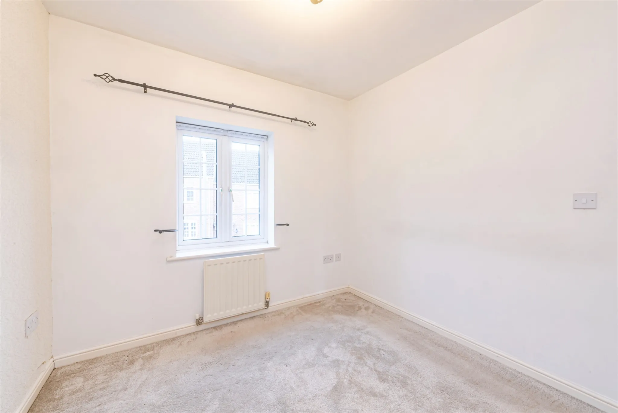 3 bed End of Terrace