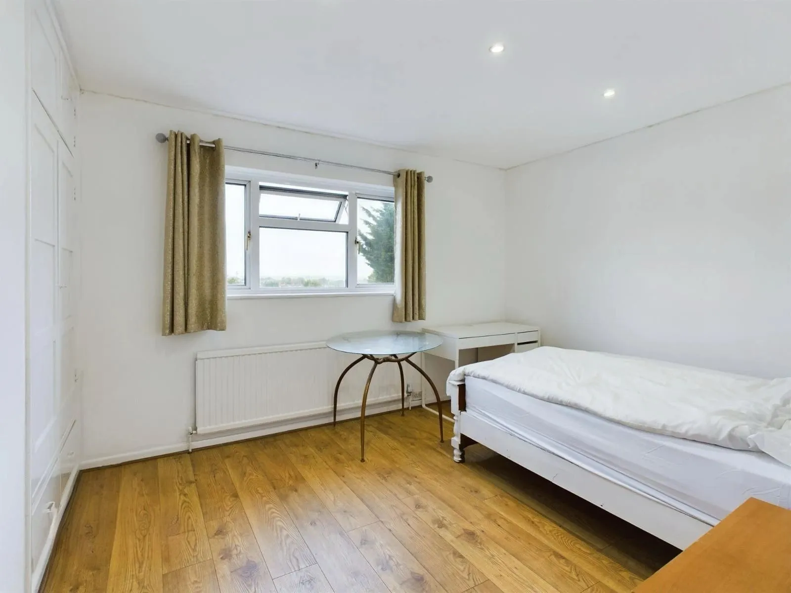 6 bed Semi-Detached