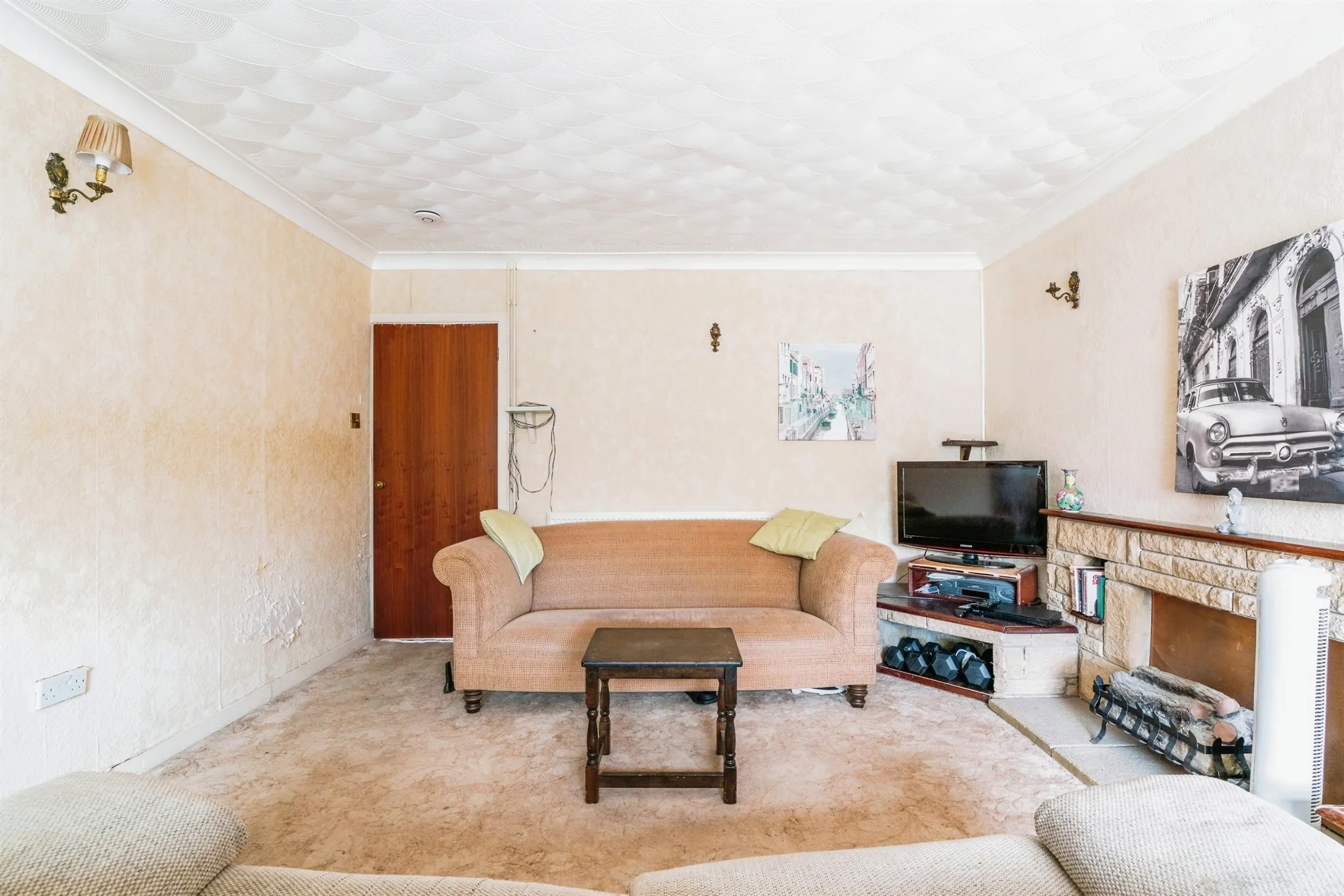 2 bed Semi-Detached Bungalow